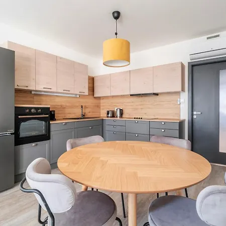 Daire Blueground Zizkov Balcony Nr Vitkov Hill Prg-82 *