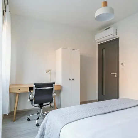 Blueground Zizkov Balcony Nr Vitkov Hill Prg-82 * Prag