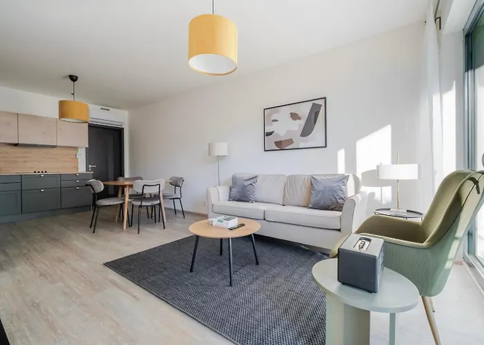 Daire Blueground Zizkov Balcony Nr Vitkov Hill Prg-82